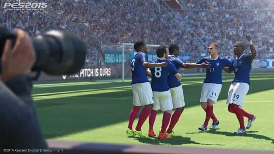 Pro Evolution Soccer 2015: screenshot 4